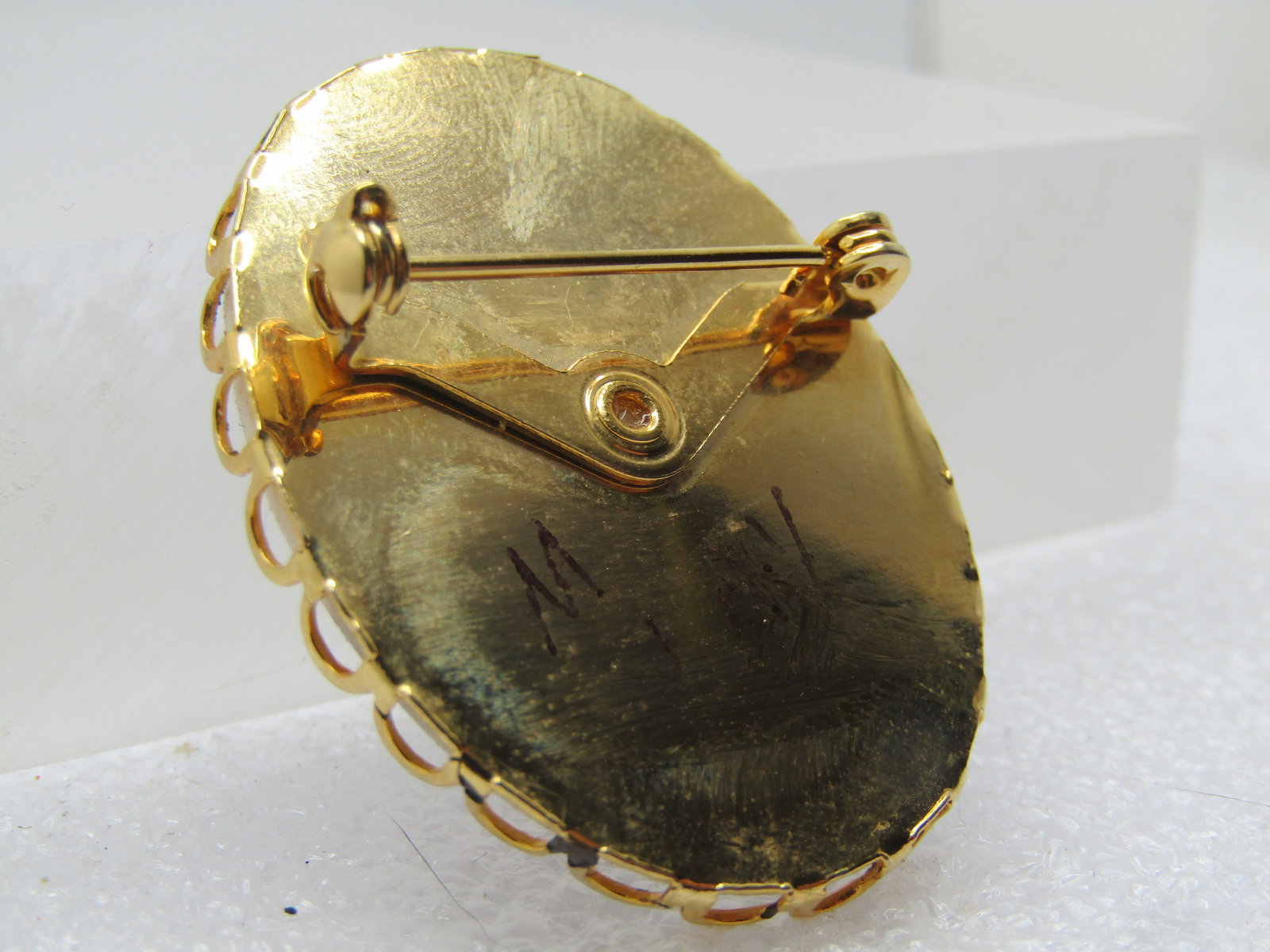 Vintage Gold Transfer Rose Brooch, Cameo Style, 1960's-1970's - 4