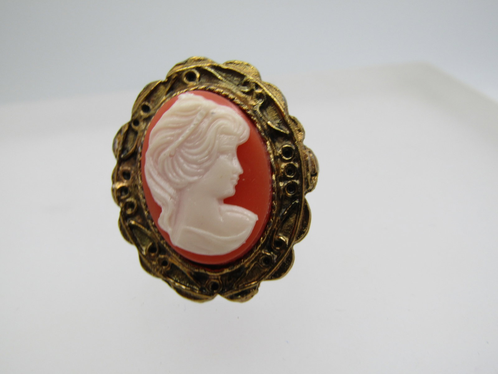 Vintage Cameo Ring, Sz. 6-8 Adjustable, 1960's-1970's - 5