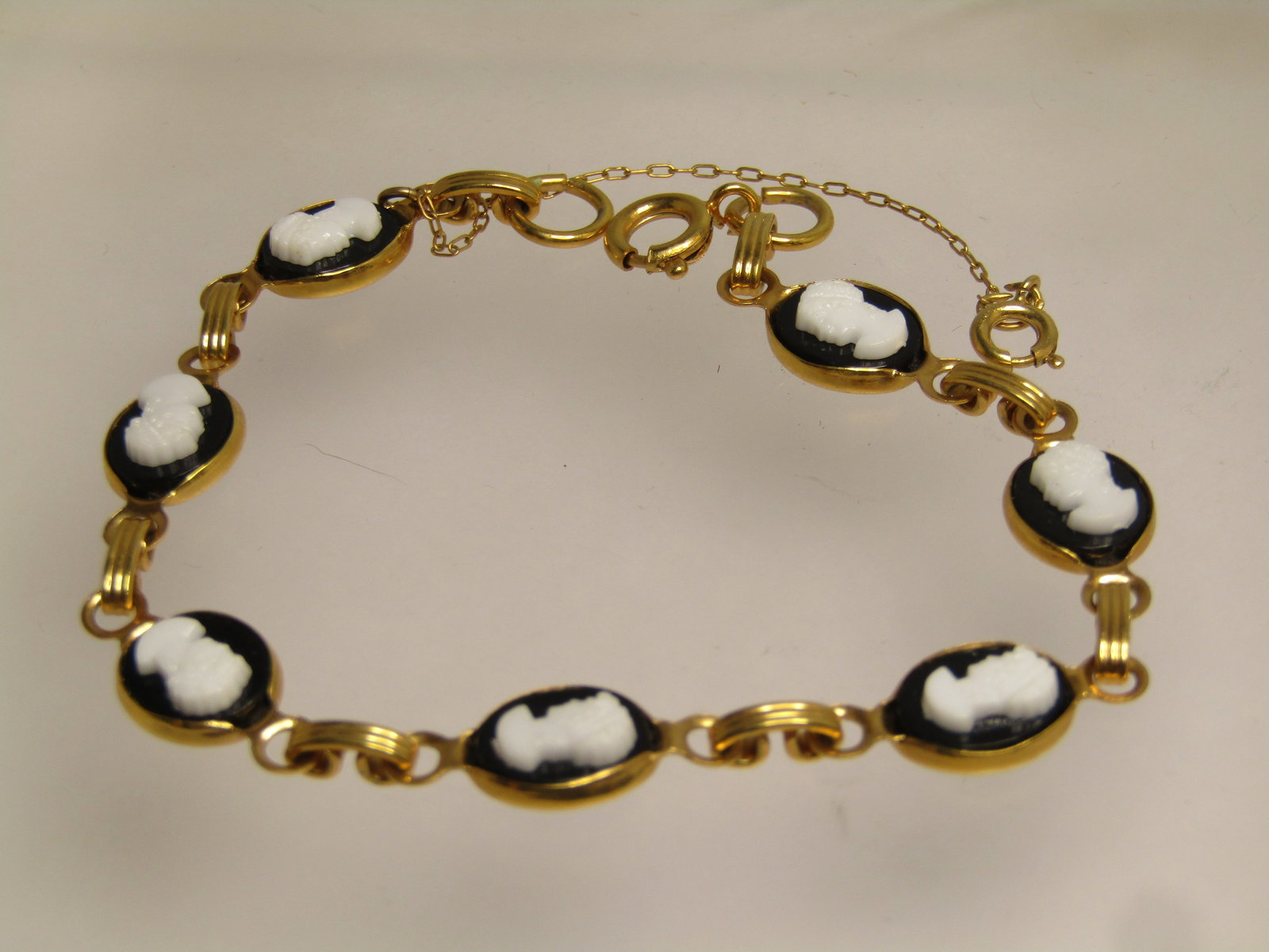Vintage Black & White Cameo Bracelet, Safety Chain, 7.5" 1960's-1970's - 2