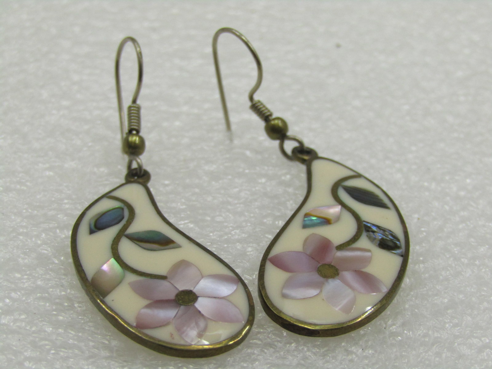 Vintage Alpaca Inlaid Floral Earrings signed Alia, Mexico - 3