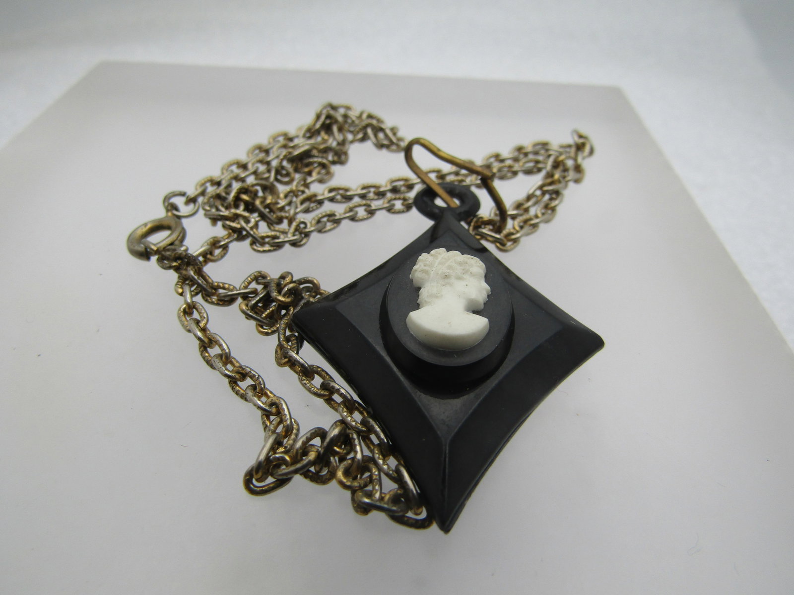 Vintage Black/White Cameo Necklace, Diamond Shape, 24", 1940''s - 6