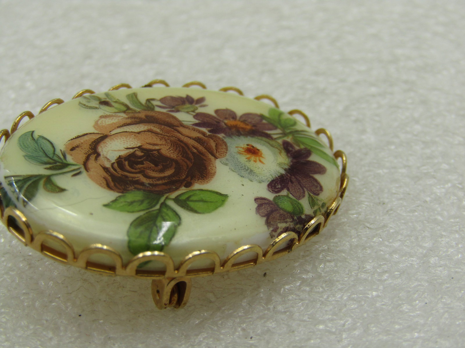 Vintage Floral Cameo Brooch, 1960'-1970's - 3