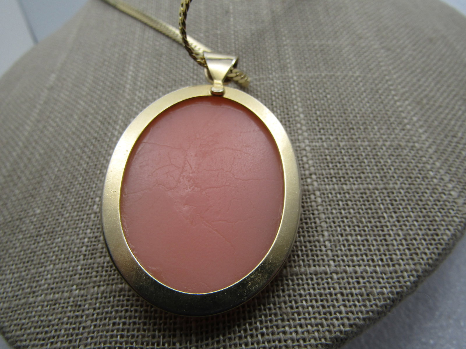Vintage Cameo Necklace, 18", 2.5mm Herringbone Chain, 1960's-1970's - 5