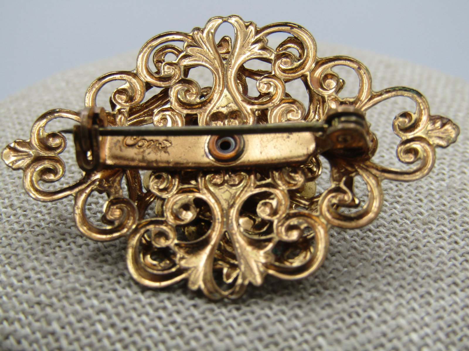 Vintage Cameo Rhinestone Filigree Brooch, 1940's-1950's - 8