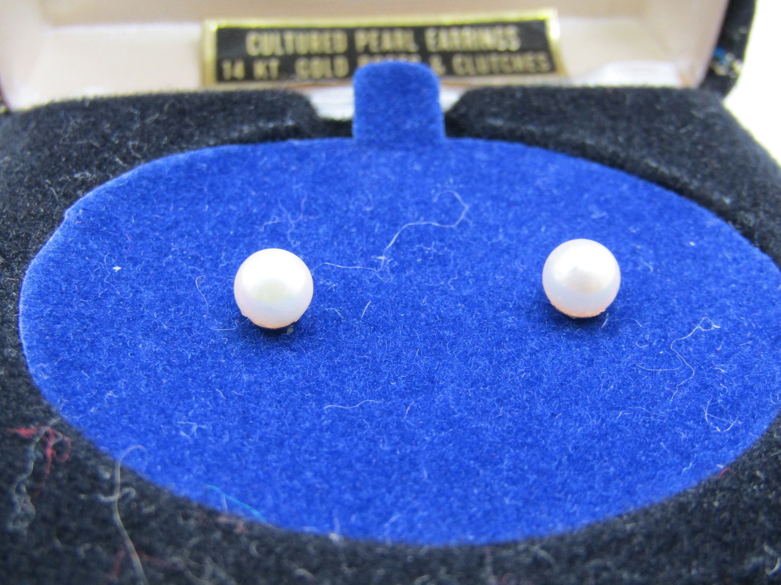 14kt Cultured Pearl Earrings, 4mm, Comes in Orginal Box - 2