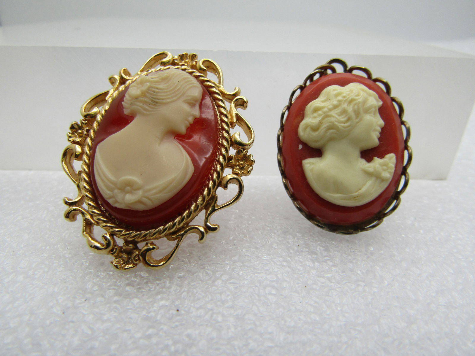 Vintage Cameo Brooch & Pendant, 1960's - 3