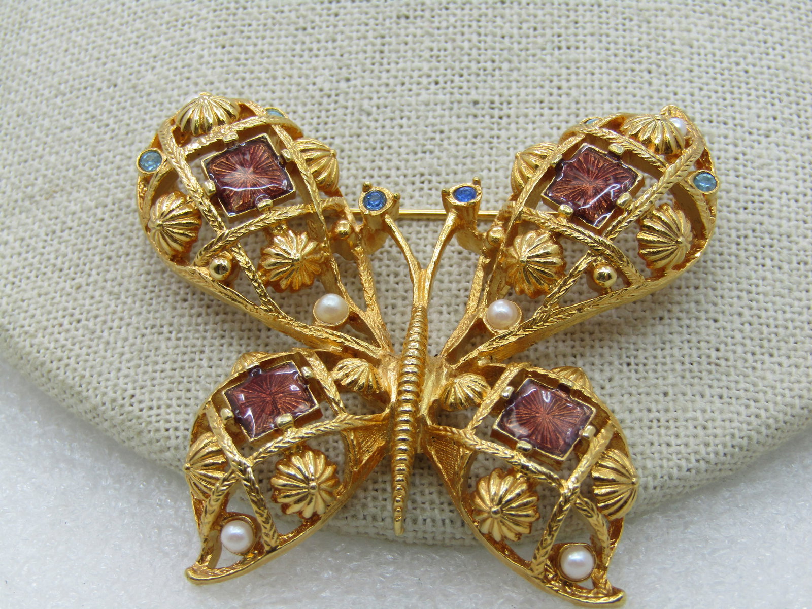 Vintage Avon Butterfly Brooch, Faux Pearl, Rhinestones, Enameling - 3