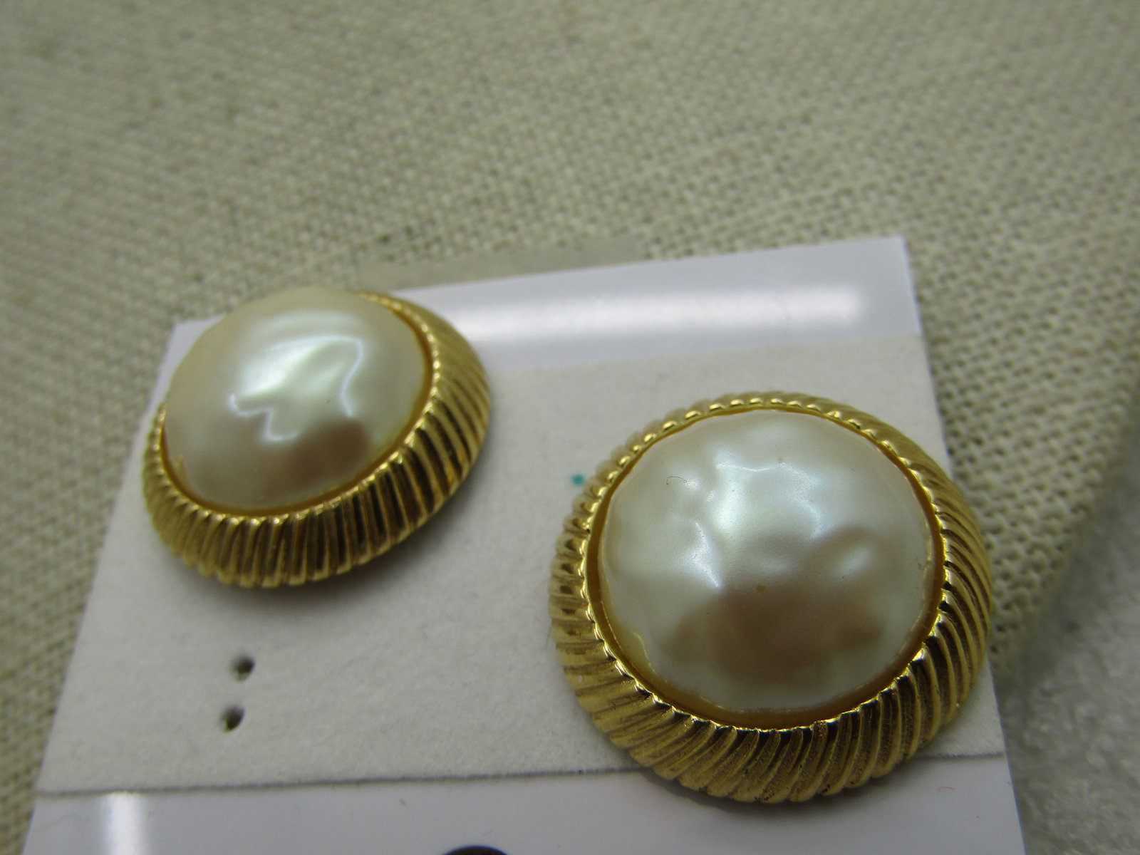 Vintage Faux Baroque Pearl Earrings, Clip, Vintage New-on-Card - 3