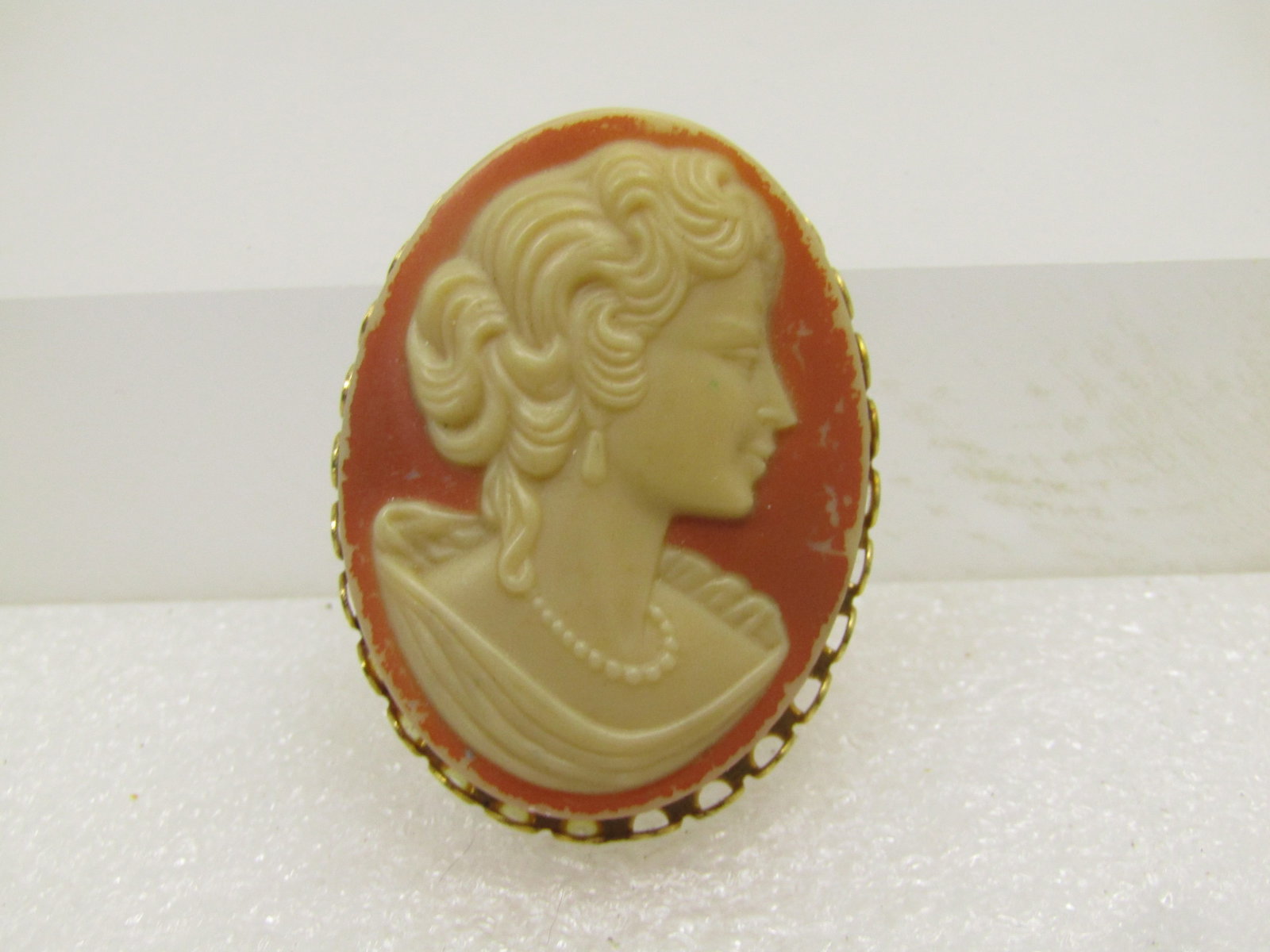 Vintage Cameo Brooch, 1950's-1960's - 4
