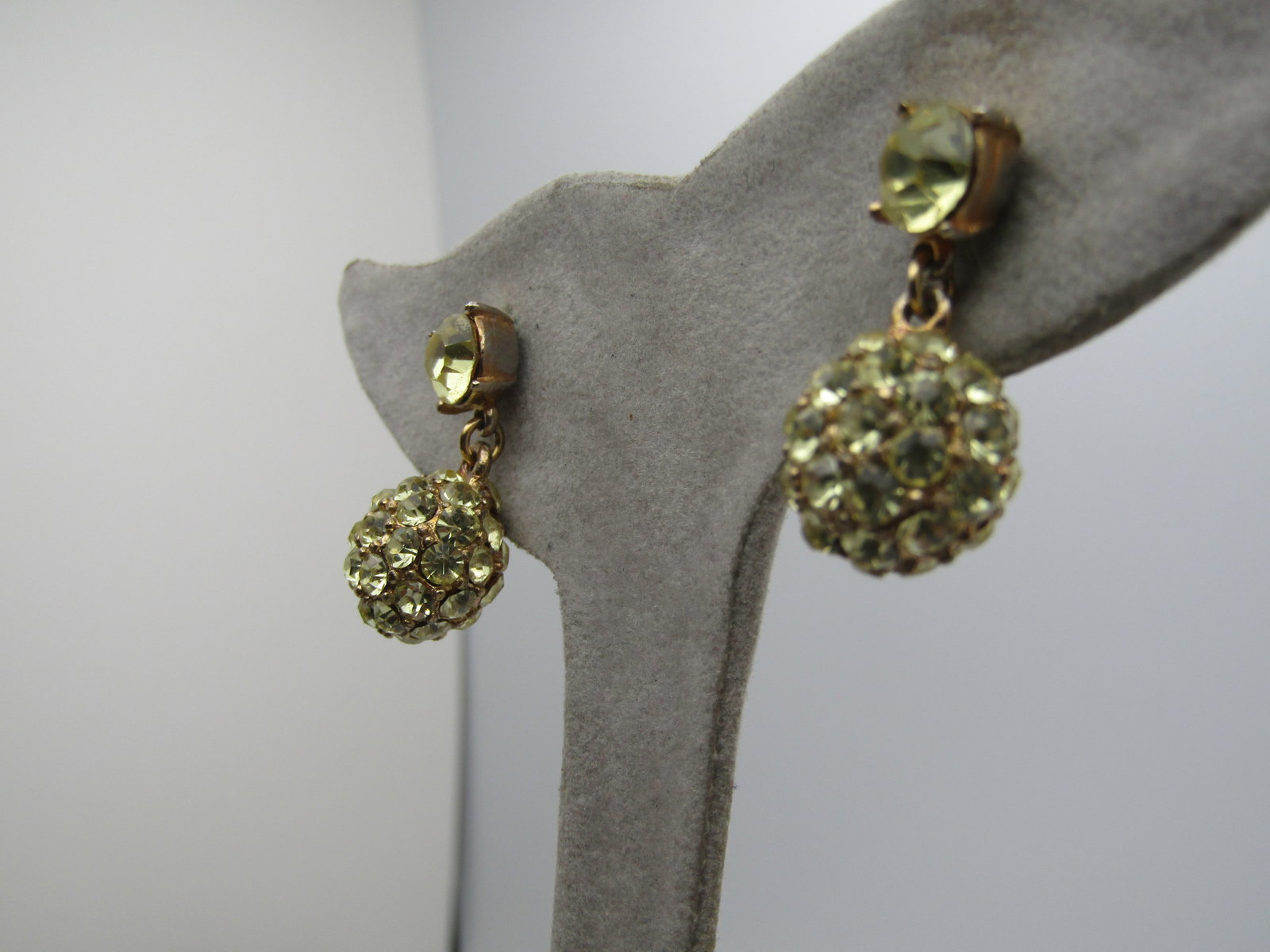 Vintage Gold Tone Cameo earrings, Pierced, 1960's-1970's - 2
