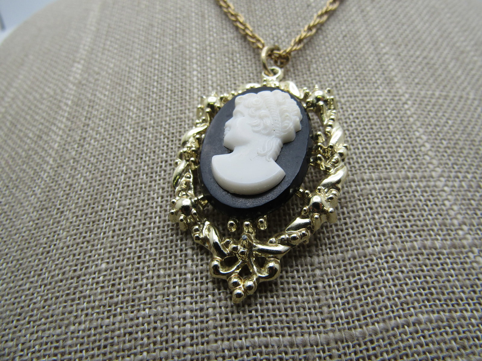 Vintage Black & White Cameo Necklace, 1960's, 26" - 3