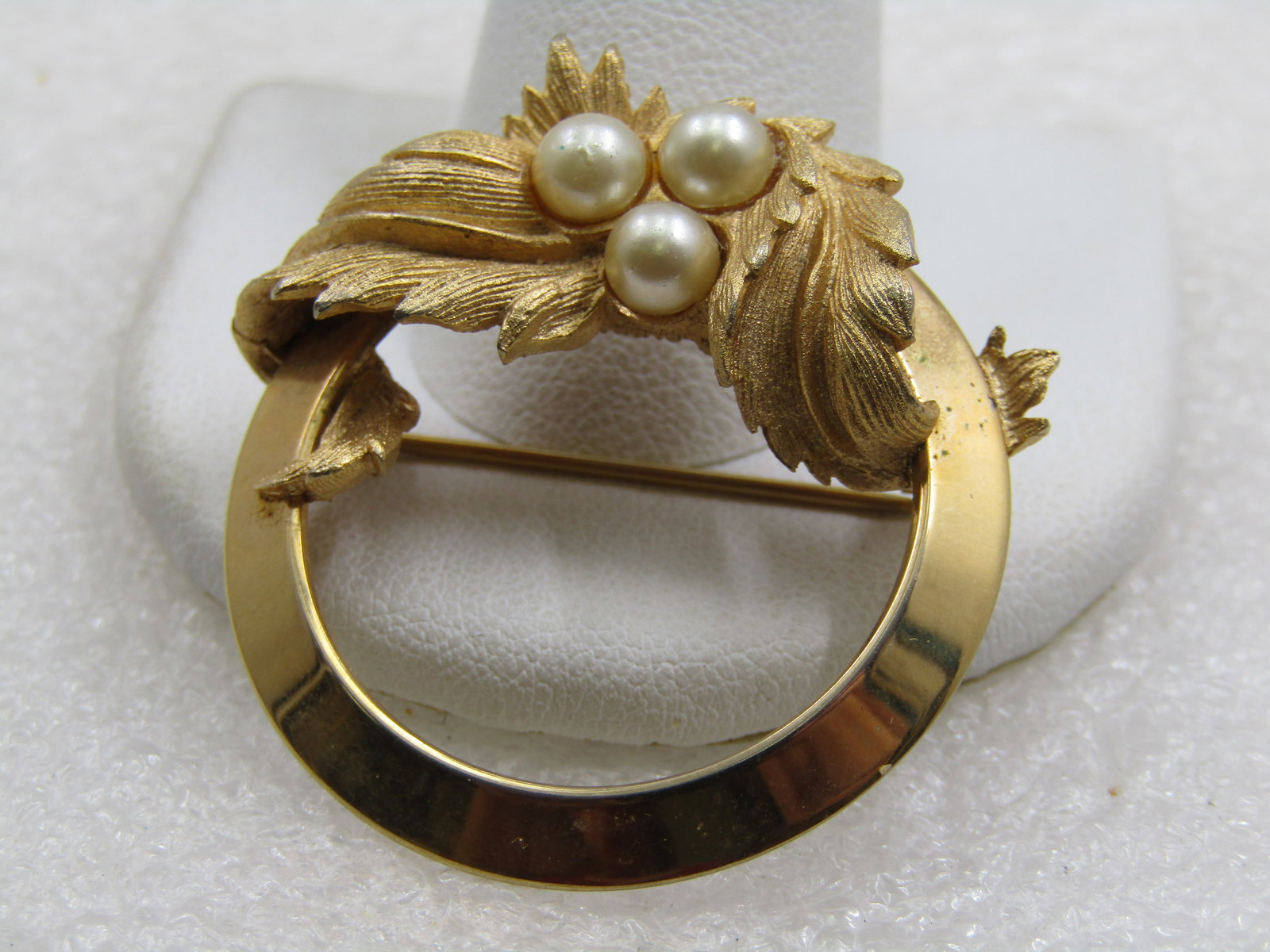 Vintage Faux Pearl & Leaf Circle Brooch, Sarah Coventry - 3