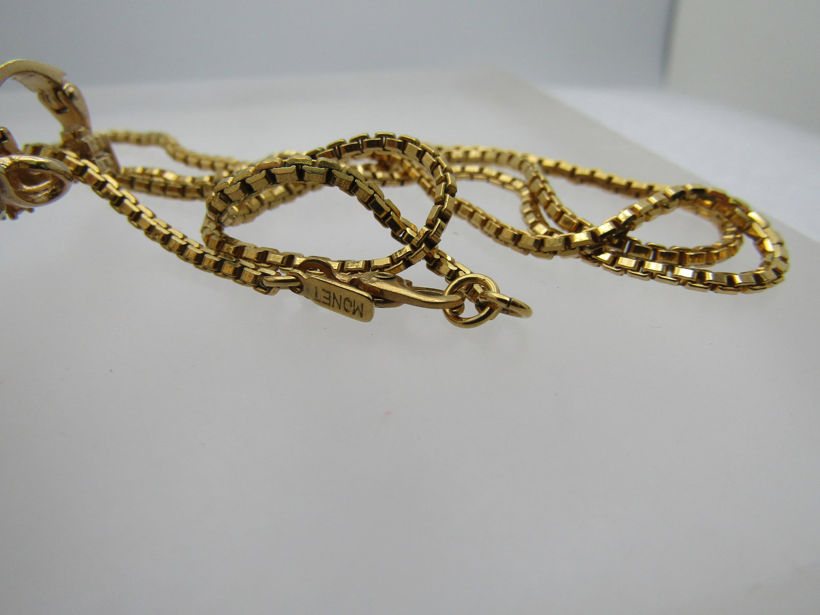 Vintage Cameo Rhinestone Necklace, 20" on Monet Box Chain - 6