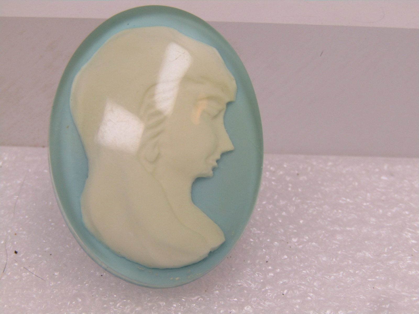 Vintage Blue/White/Clear Cameo Brooch, 1960's - 2