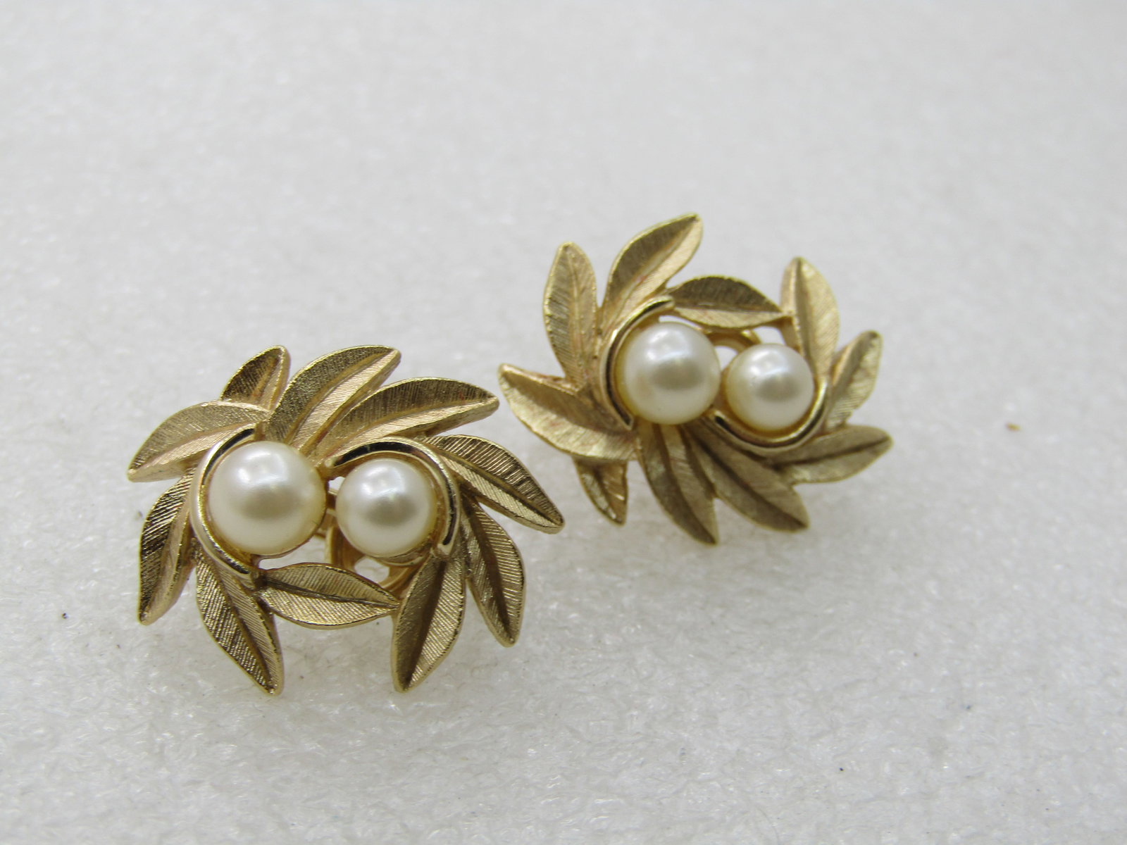Vintage Avon Faux Pearl Leaf Earrings, Clip - 2