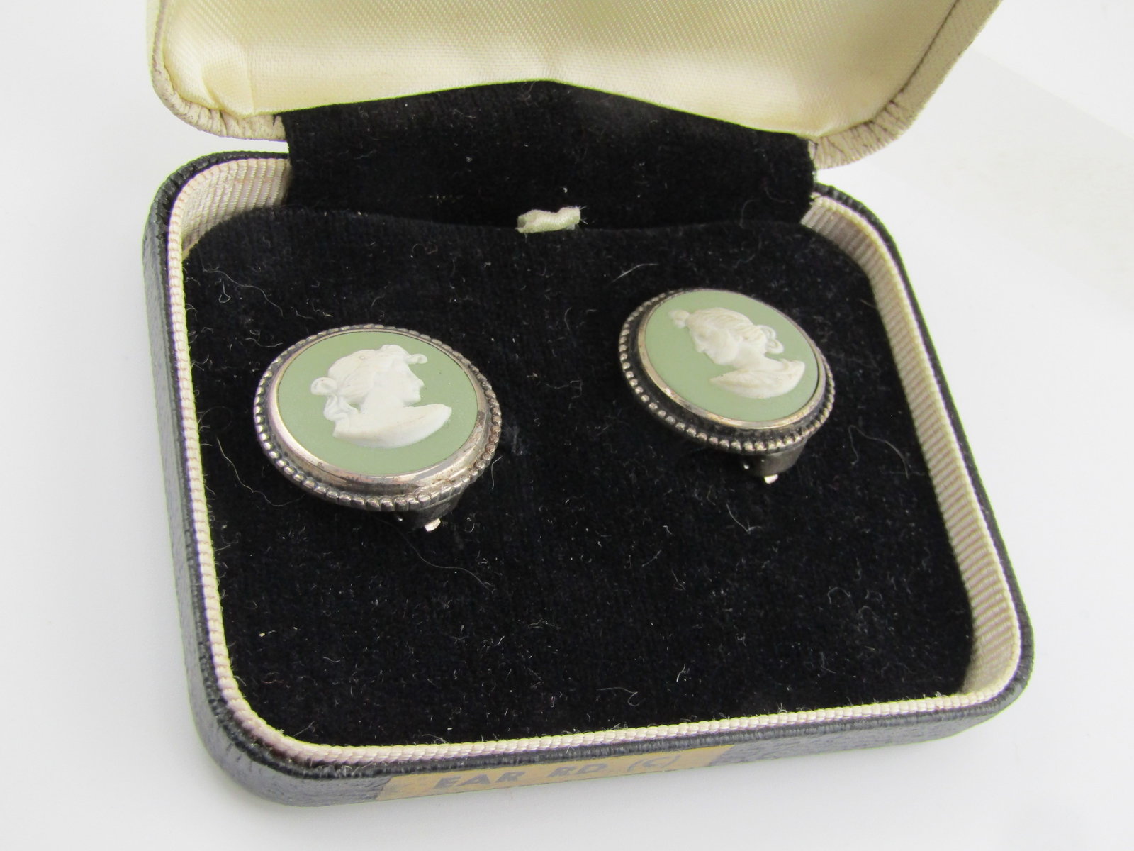 Vintage Sterling Green Wedgwood Cameo Earrings, Clip, Original Box, 1950's-1960's (1 of 8)