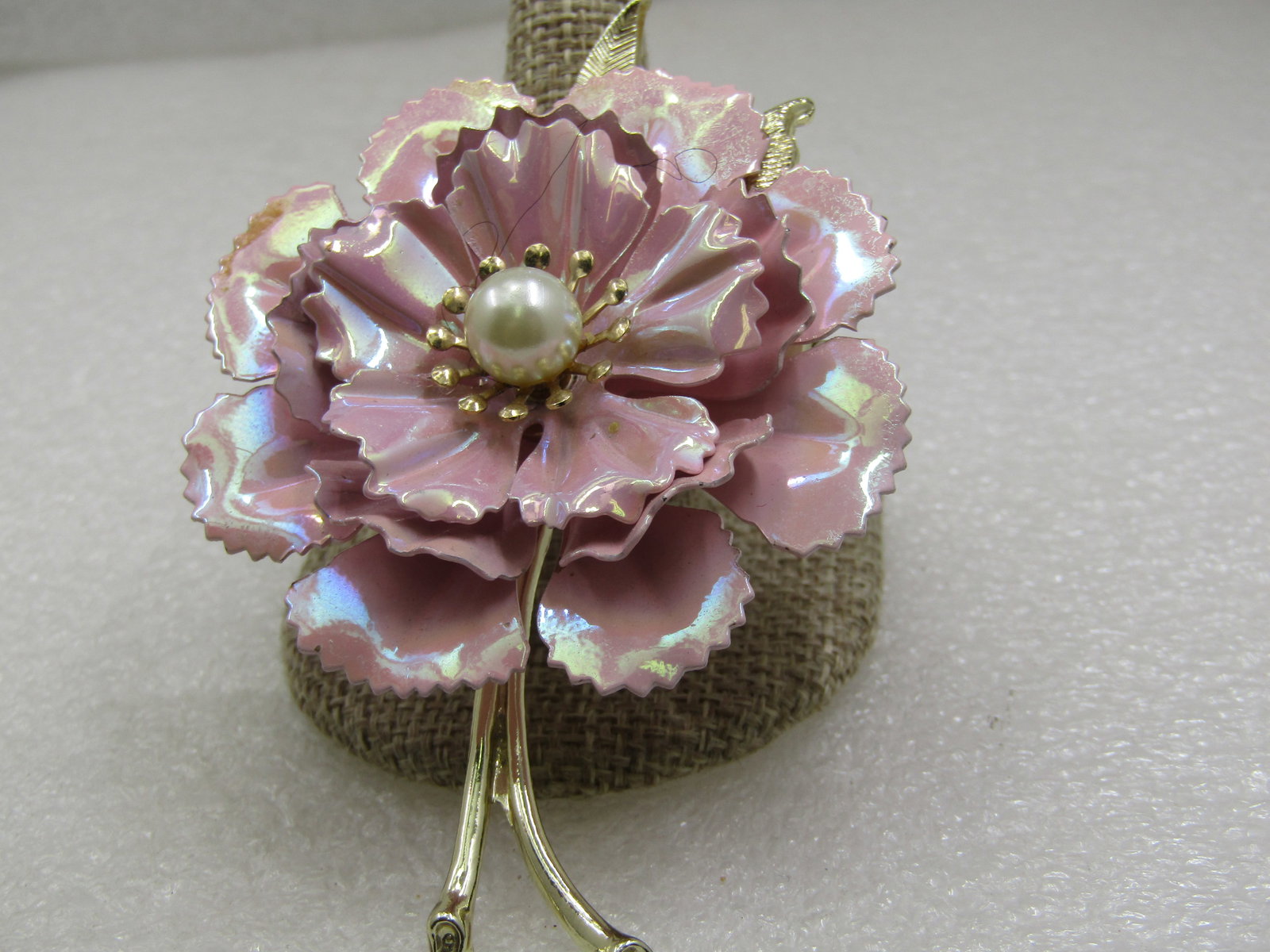 Vintage Iridescent Pink Enameled Carnation Floral Brooch, Faux Pearl, 1960's - 4