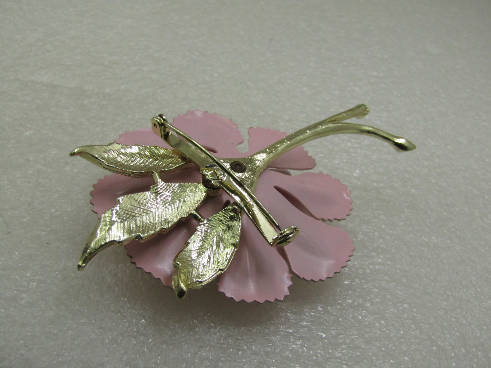 Vintage Iridescent Pink Enameled Carnation Floral Brooch, Faux Pearl, 1960's - 5