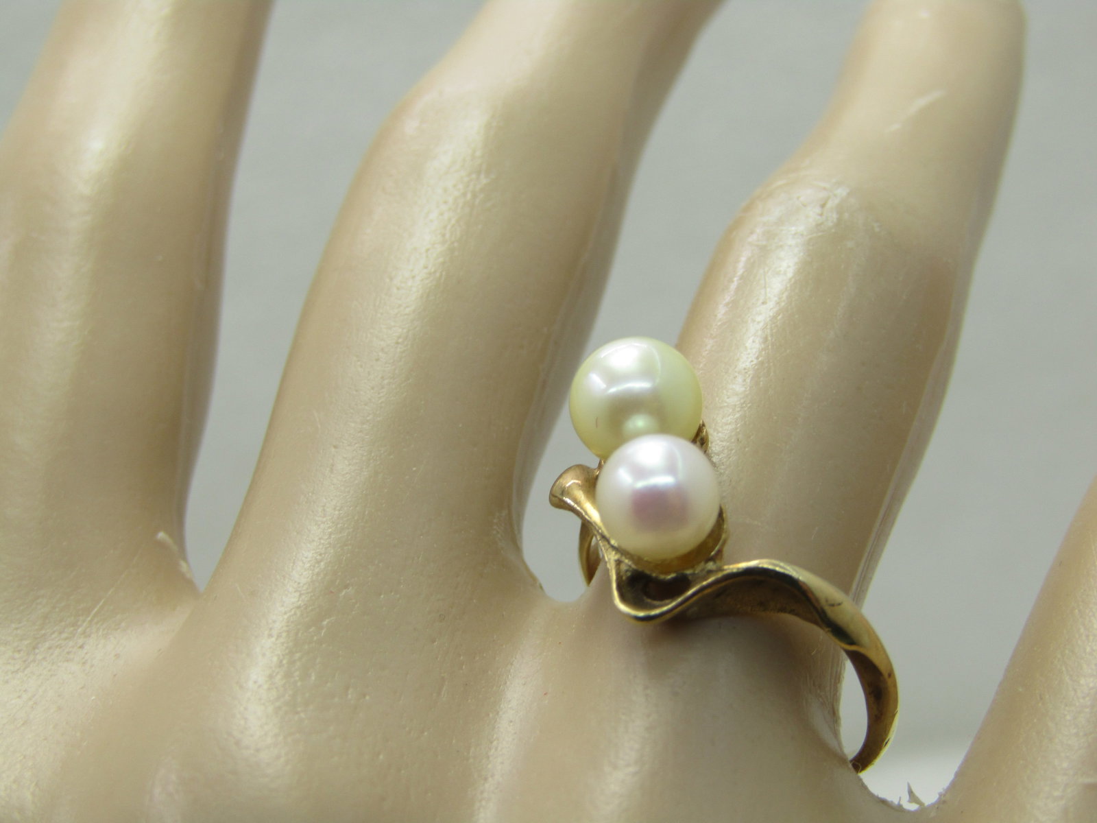 Vintage 10kt Double Pearl Ring, Sz. 7 - 8