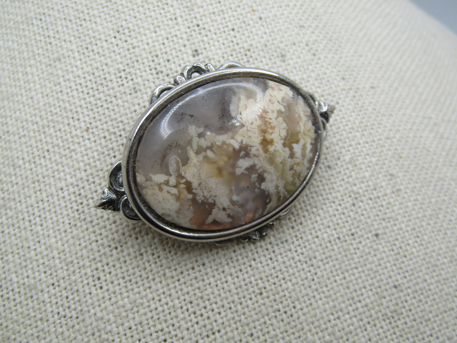 Vintage Agate Like Cameo Style Brooch, 1970's-1980's - 2