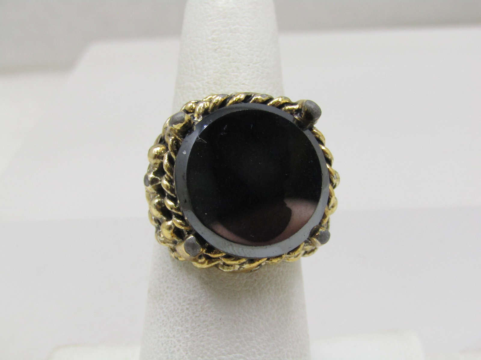 Vintage Black Glass Silhouette Cameo Ring, Adjustable , 1960's - 3