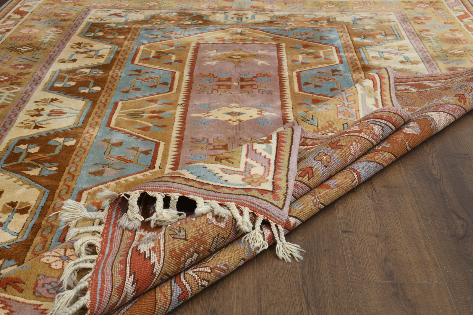 7x9 LUXURY VINTAGE DeCOR: Title: 7x9 LUXURY VINTAGE DeCOR Description: This Turkish one-of-a-kind Vintage Turkish Rug is hand-knotted and handwoven by the most skilled artisans who use pure wool, in muted, natural tones, and s