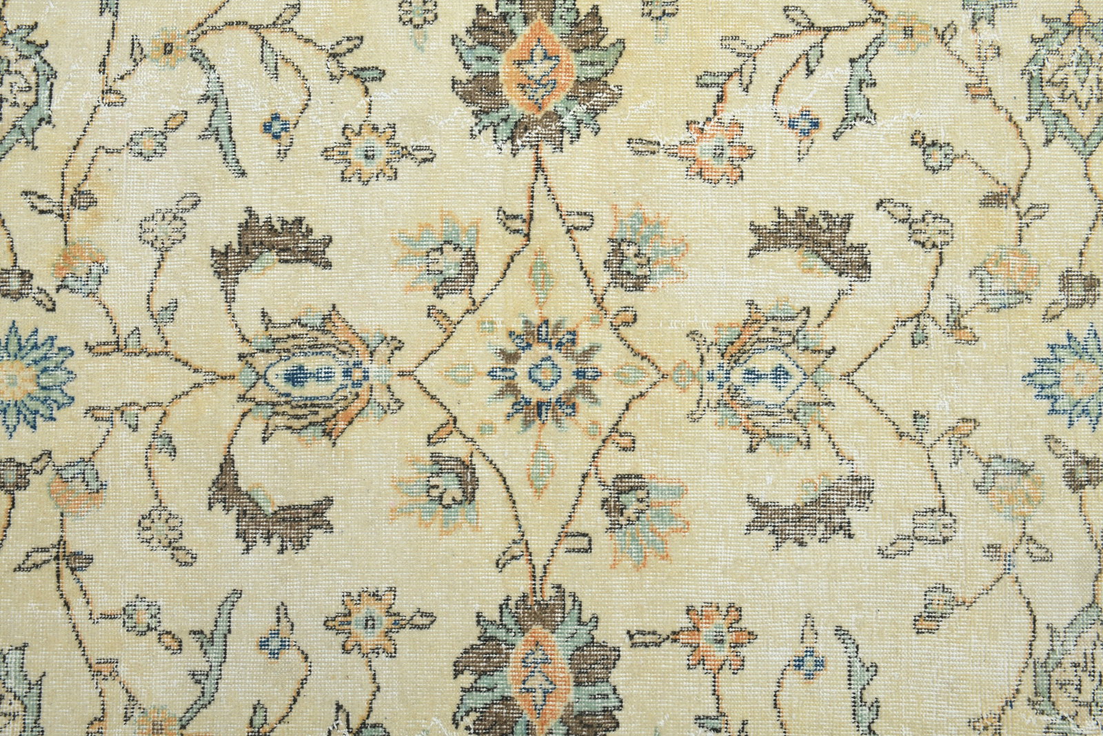 7x10'4 ft, LUXURY DECOR RUG - 5