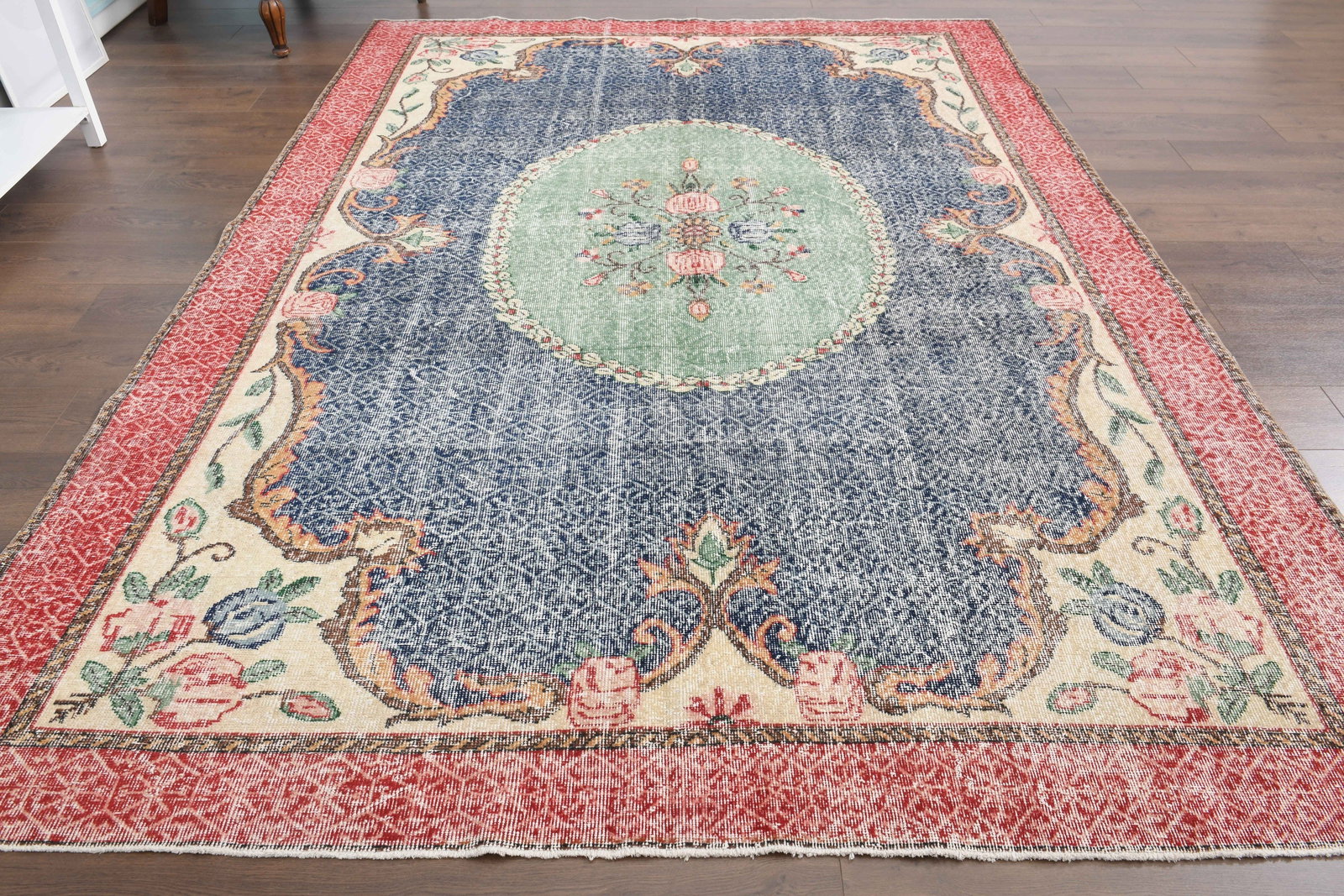 7'3x10'1 ft, MINIMALIST, LUXURY DeCOR: Title: 7'3x10'1 ft, MINIMALIST, LUXURY DeCOR Description: This Turkish one-of-a-kind Vintage Turkish Rug is hand-knotted and handwoven by the most skilled artisans who use pure wool, in muted, natural