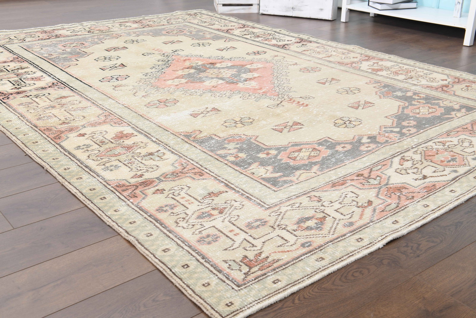 6'6x9'8 ft, ONE OF A KIND, Vintage Turkish Rug - 5