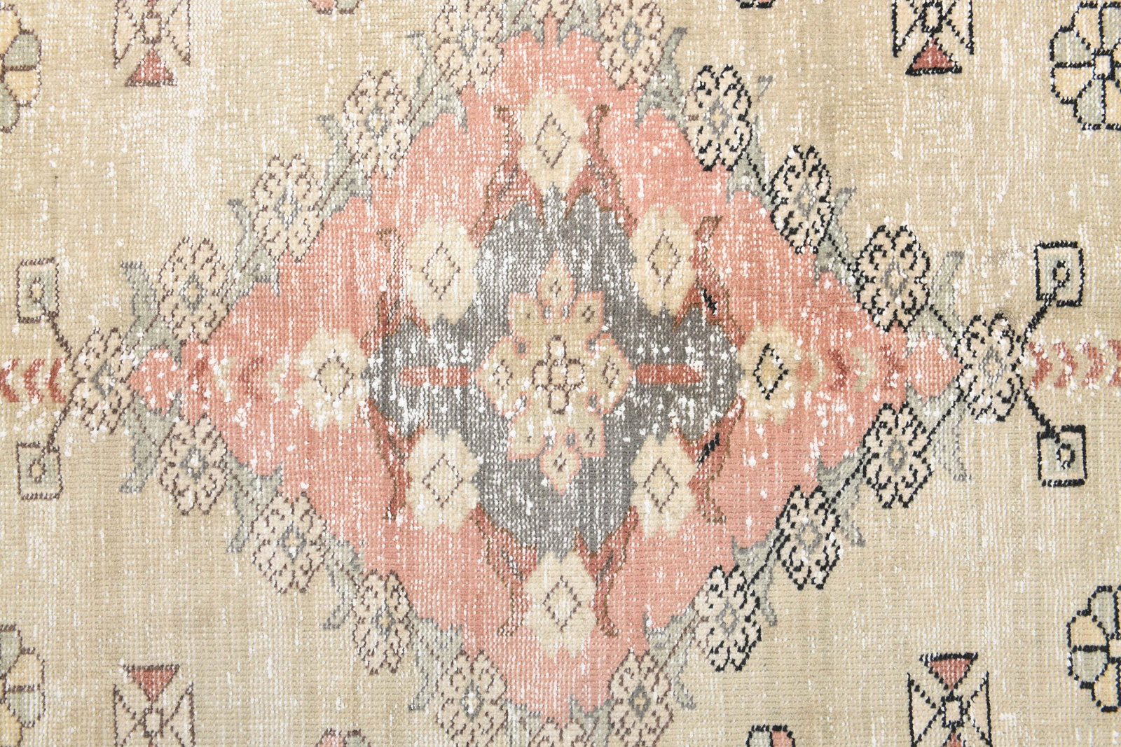 6'6x9'8 ft, ONE OF A KIND, Vintage Turkish Rug - 8