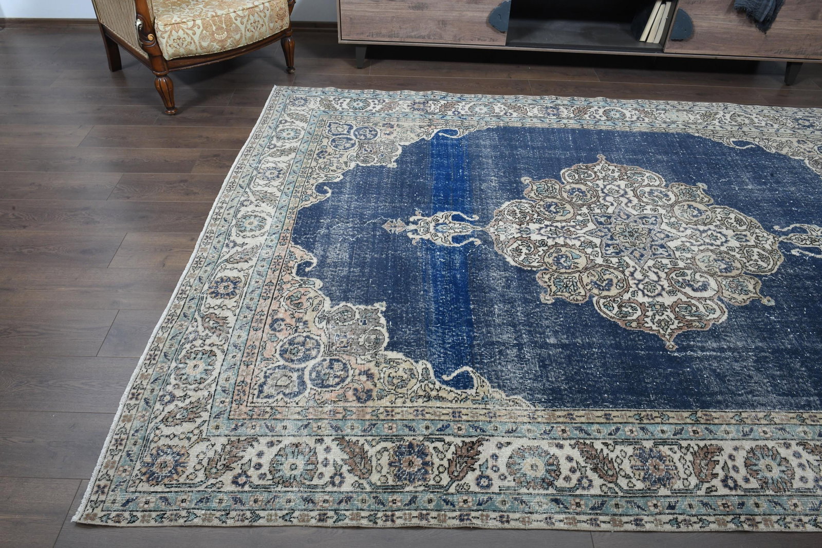 7'2x10'3 ft, BLUE AREA RUG - 4