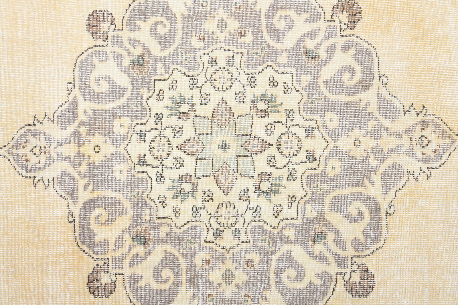6'7x10'6 ft, LIVING ROOM RUG - 3