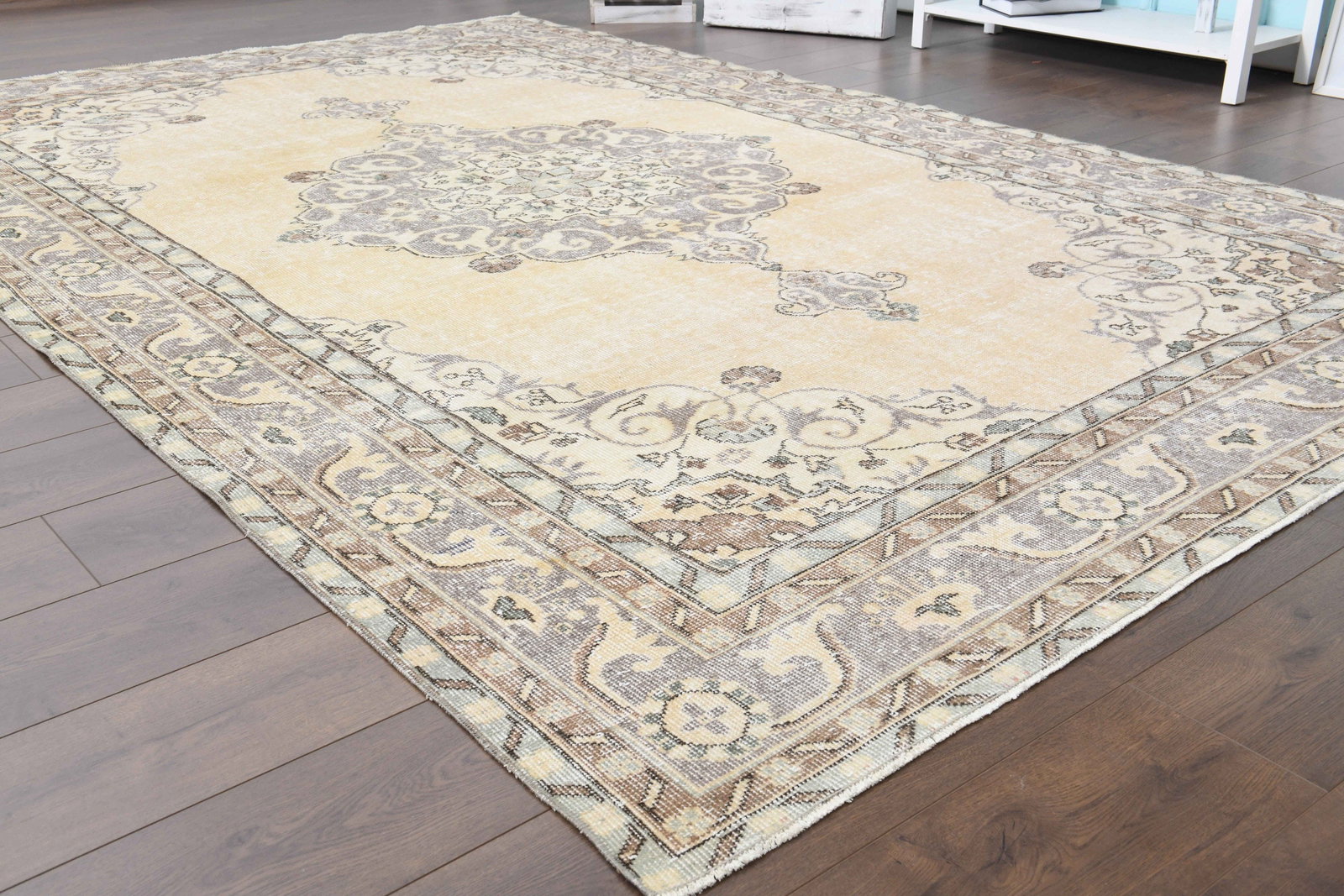 6'7x10'6 ft, LIVING ROOM RUG - 7