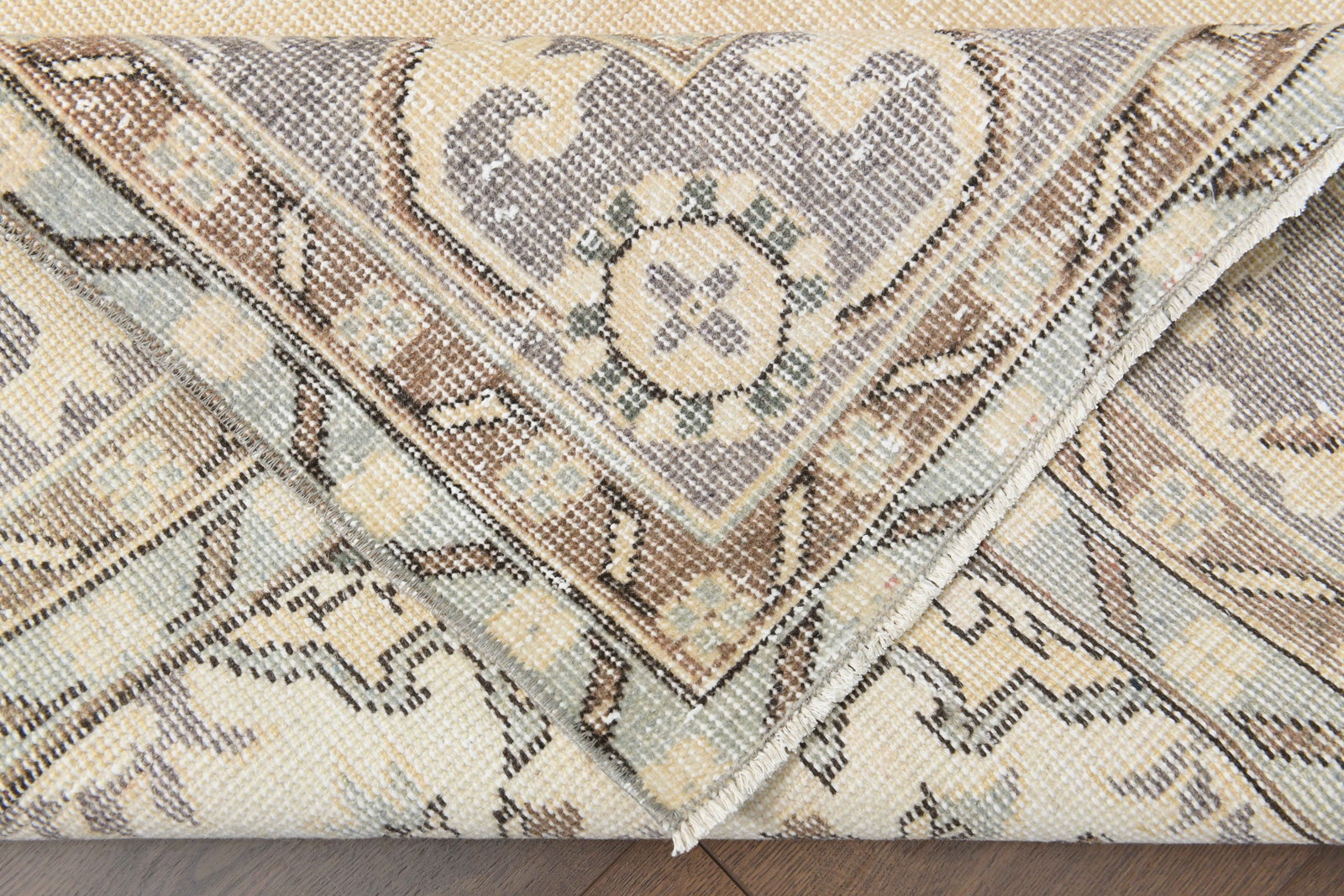 6'7x10'6 ft, LIVING ROOM RUG - 8