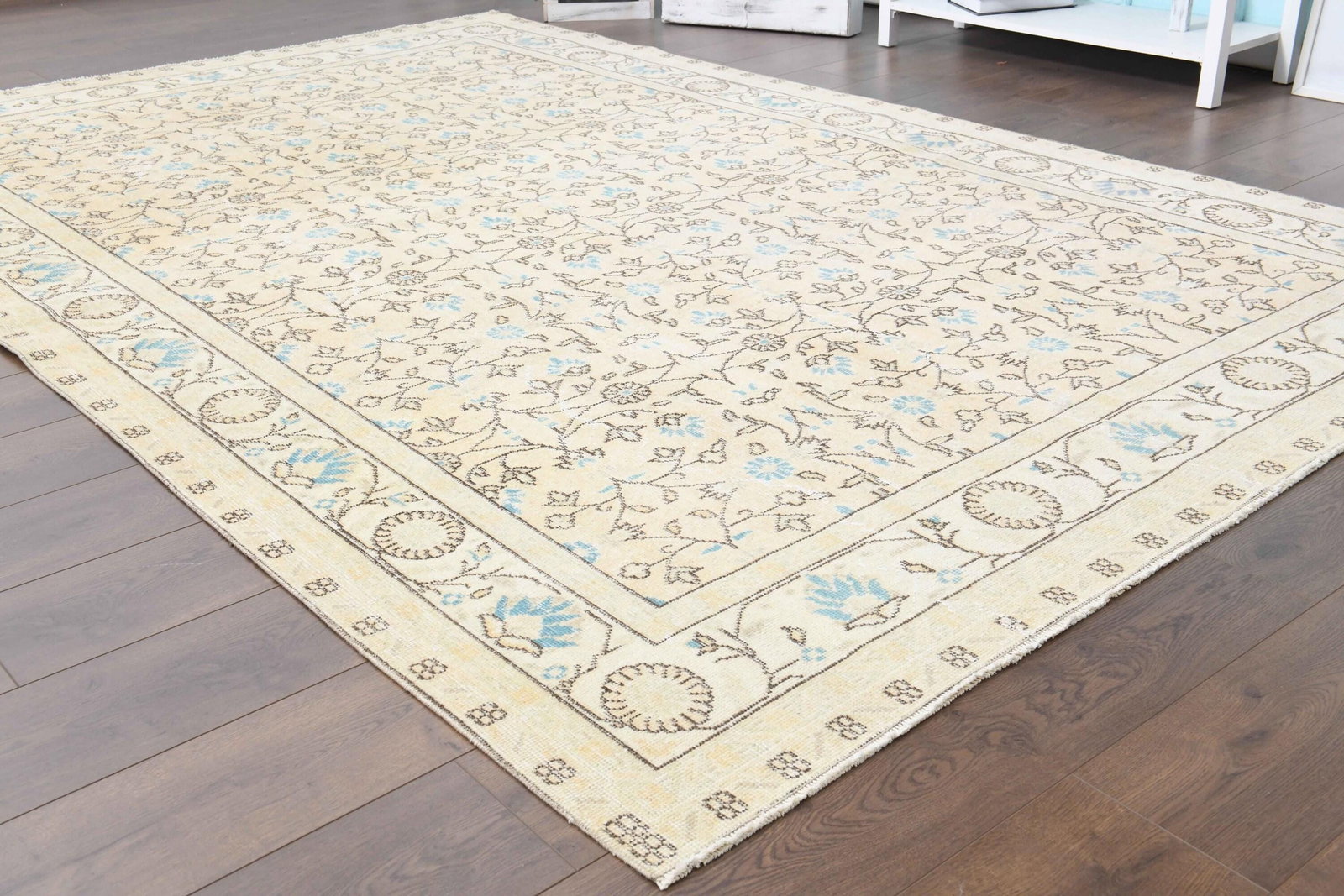 6'6x10'1 ft, LIGHT COLOR, Yellow: Title: 6'6x10'1 ft, LIGHT COLOR, Yellow Description: This Turkish one-of-a-kind Vintage Turkish Rug is hand-knotted and handwoven by the most skilled artisans who use pure wool, in muted, natural tone