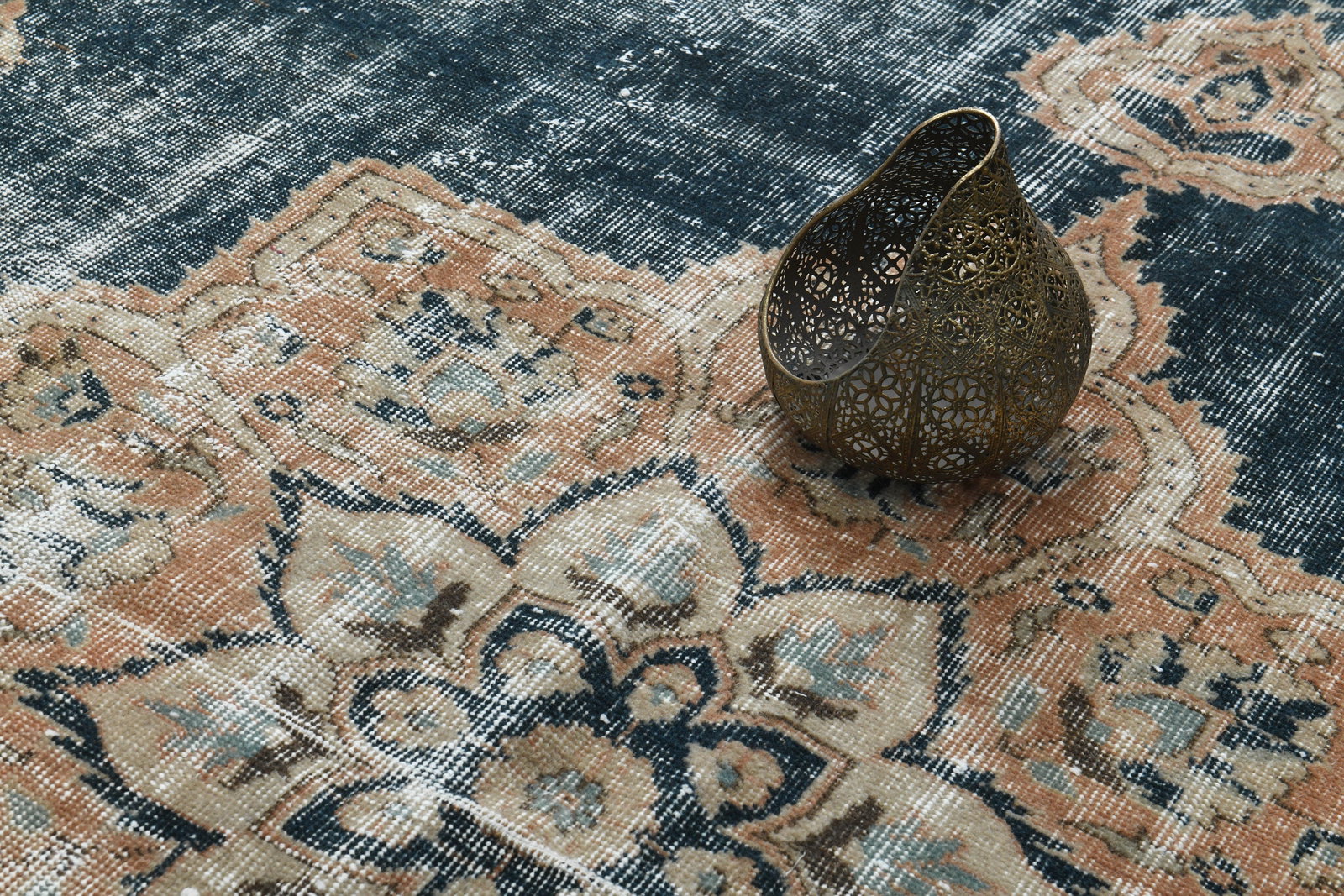 6.9x10.3 ft, DENIM BLUE, Vintage Turkish Rug - 7
