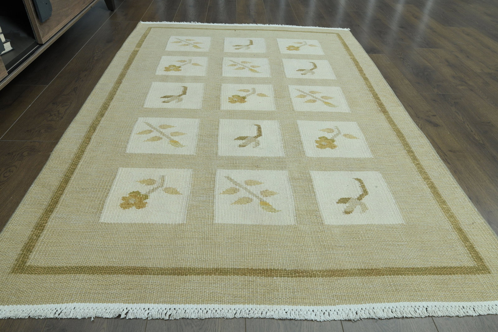 4x5'7 ft, FADED DECOR, Patterned Turkish Rug - 5