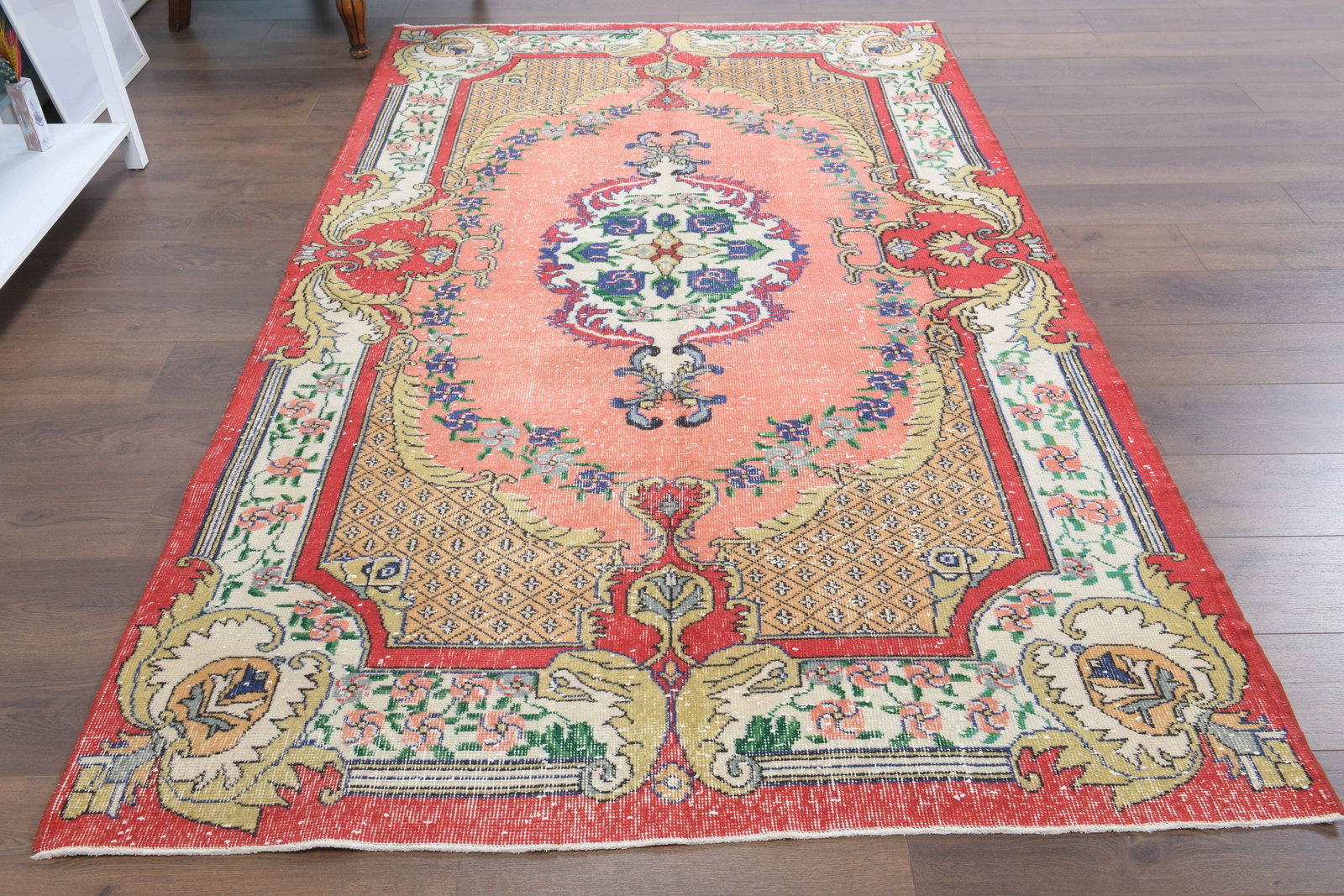 5'1x8'8 ft, RARE RUG, TURKISH Rug: Title: 5'1x8'8 ft, RARE RUG, TURKISH Rug Description: This Turkish one-of-a-kind Vintage Turkish Rug is hand-knotted and handwoven by the most skilled artisans who use pure wool, in muted, natural ton