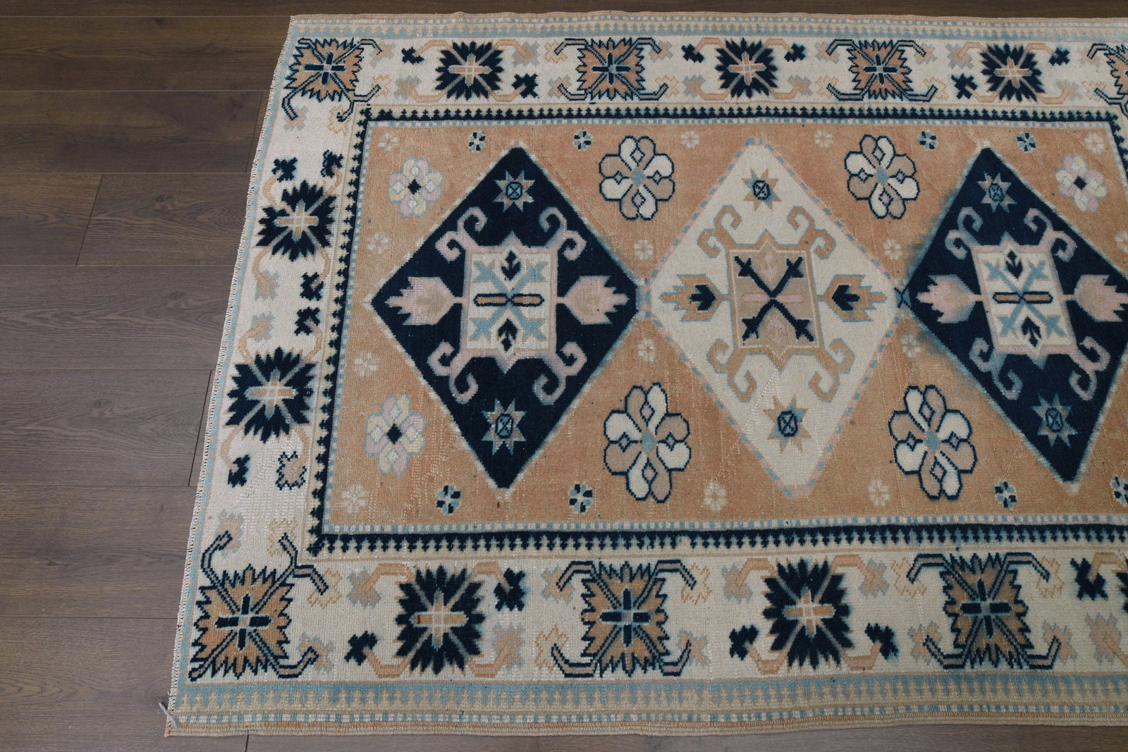4'2x5'6 ft, ORANGE MINIMALIST RUG - 6