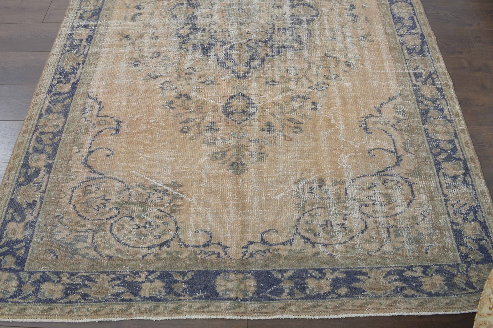 5'9x9'1 ft, TURKISH AREA RUG - 5