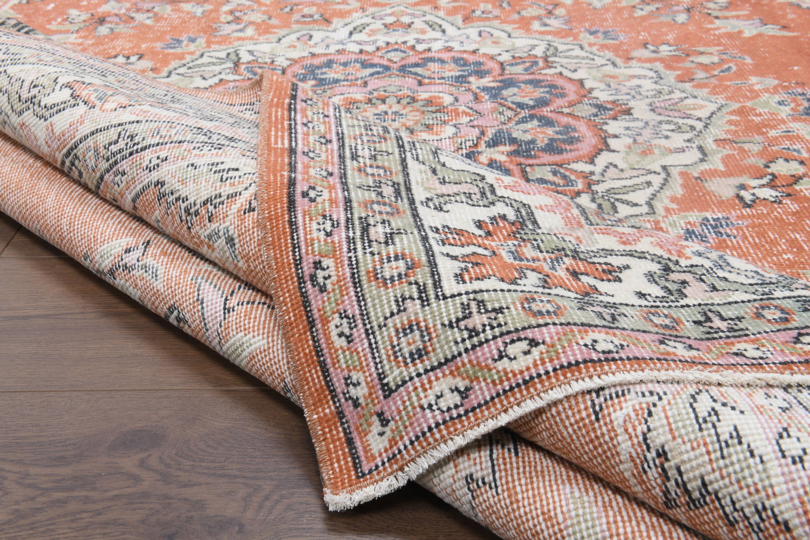 5'7x9'2 ft, SPRING RUG - 8