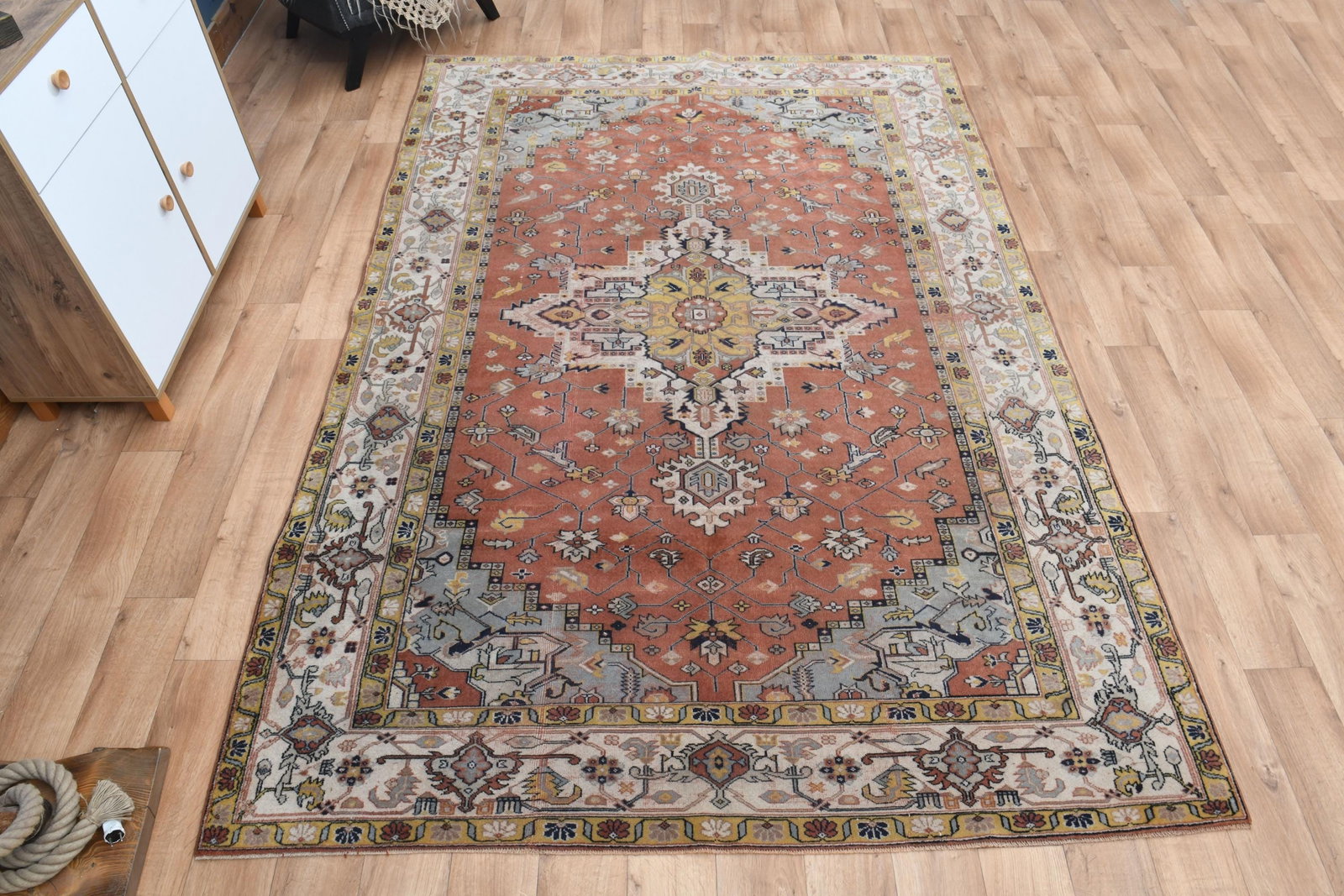 6.7x9.8 ft, PERSIAN AREA RUG (1 of 9)
