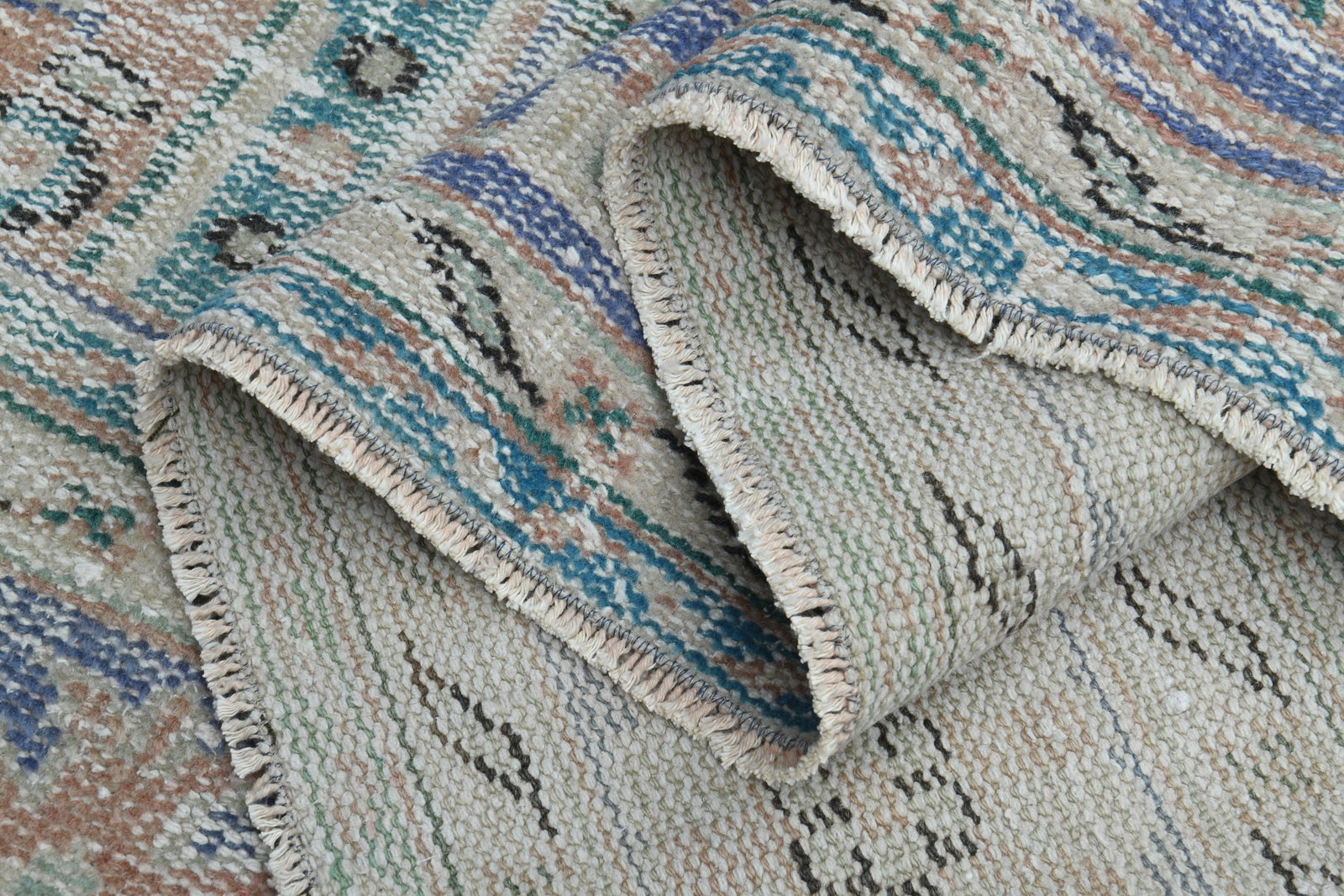 8'3x12 ft, TURKISH AREA RUG: Title: 8'3x12 ft, TURKISH AREA RUG Description: This Turkish one-of-a-kind Vintage Turkish Rug is hand-knotted and handwoven by the most skilled artisans who use pure wool, in muted, natural tones, an