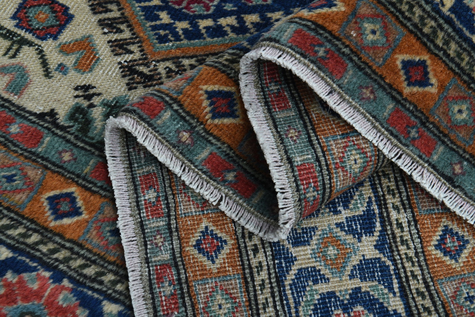 6'5x9'4 ft, TURKISH OUSHAK RUG: Title: 6'5x9'4 ft, TURKISH OUSHAK RUG Description: This Turkish one-of-a-kind Vintage Turkish Rug is hand-knotted and handwoven by the most skilled artisans who use pure wool, in muted, natural