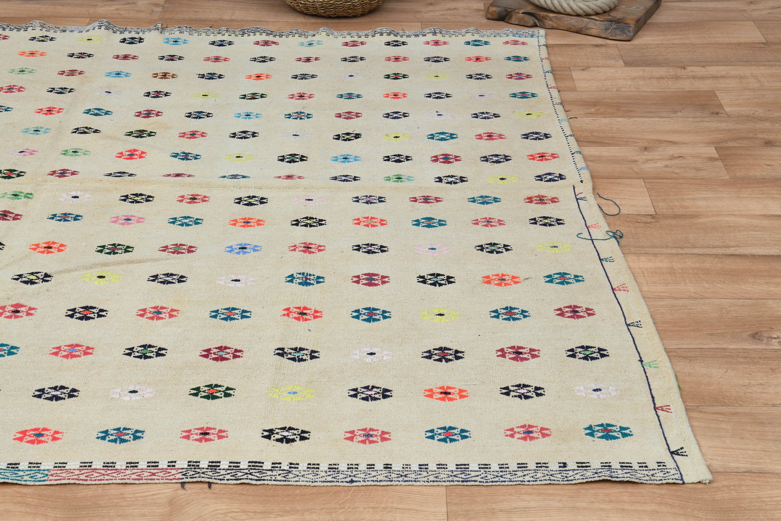 6'4x8'5 ft, FLOWERS TURKISH KILIM - 6