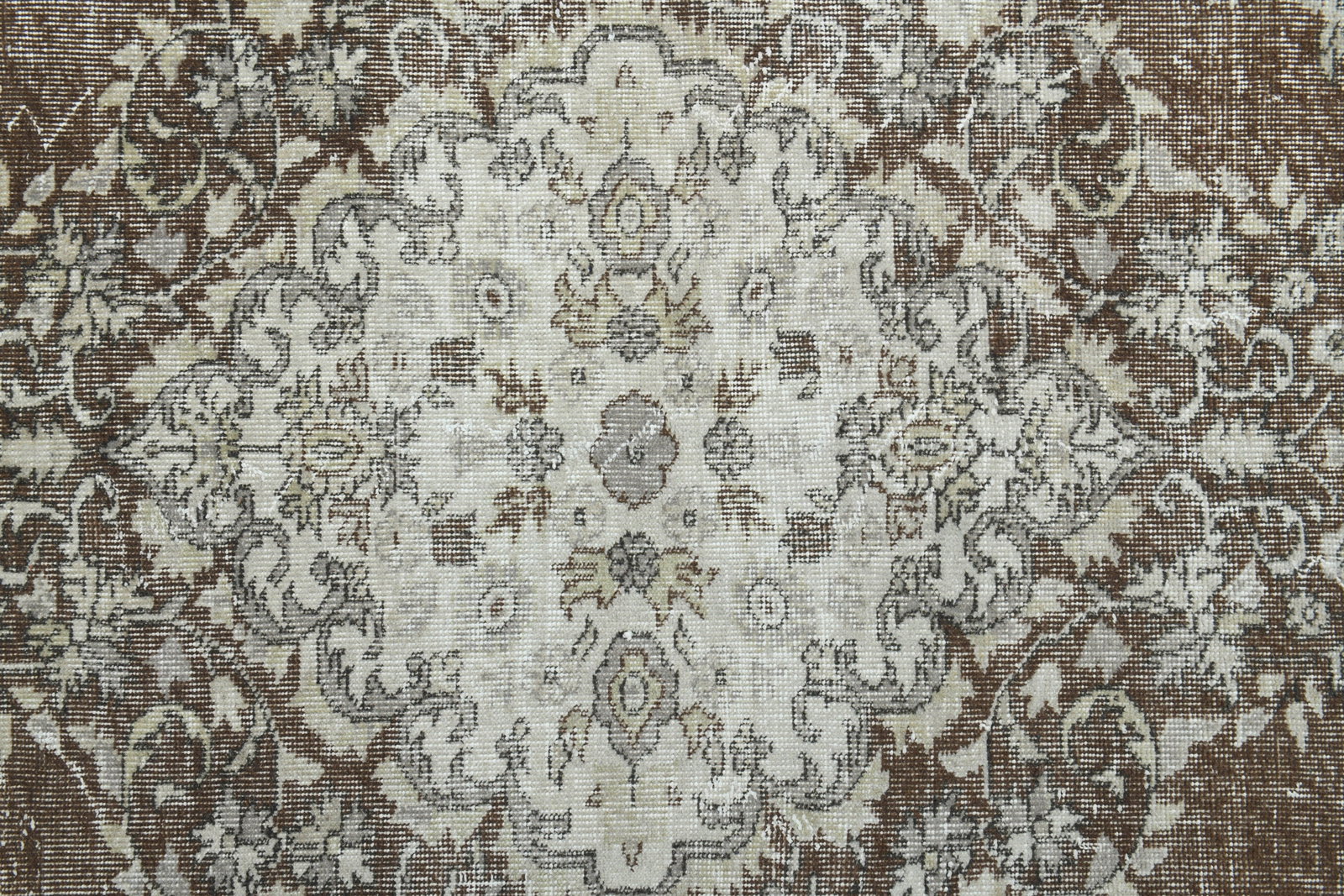 5'5x9'1 ft, WHITE BROWN RUG - 9