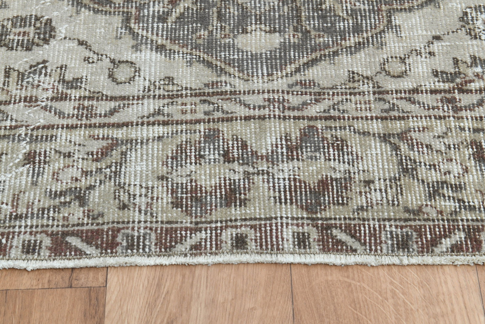 5'5x8'9 ft, BROWN BEIGE RUG - 5