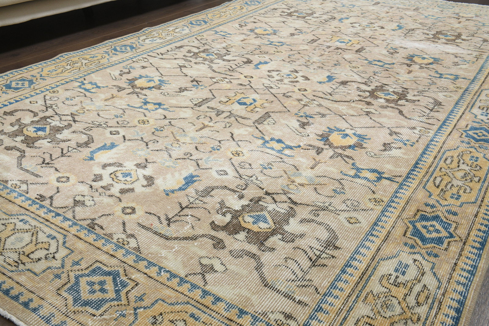 5.7x9.4 ft, TURKISH AREA RUG: Title: 5.7x9.4 ft, TURKISH AREA RUG Description: This Turkish one-of-a-kind Vintage Turkish Rug is hand-knotted and handwoven by the most skilled artisans who use pure wool, in muted, natural tones, a