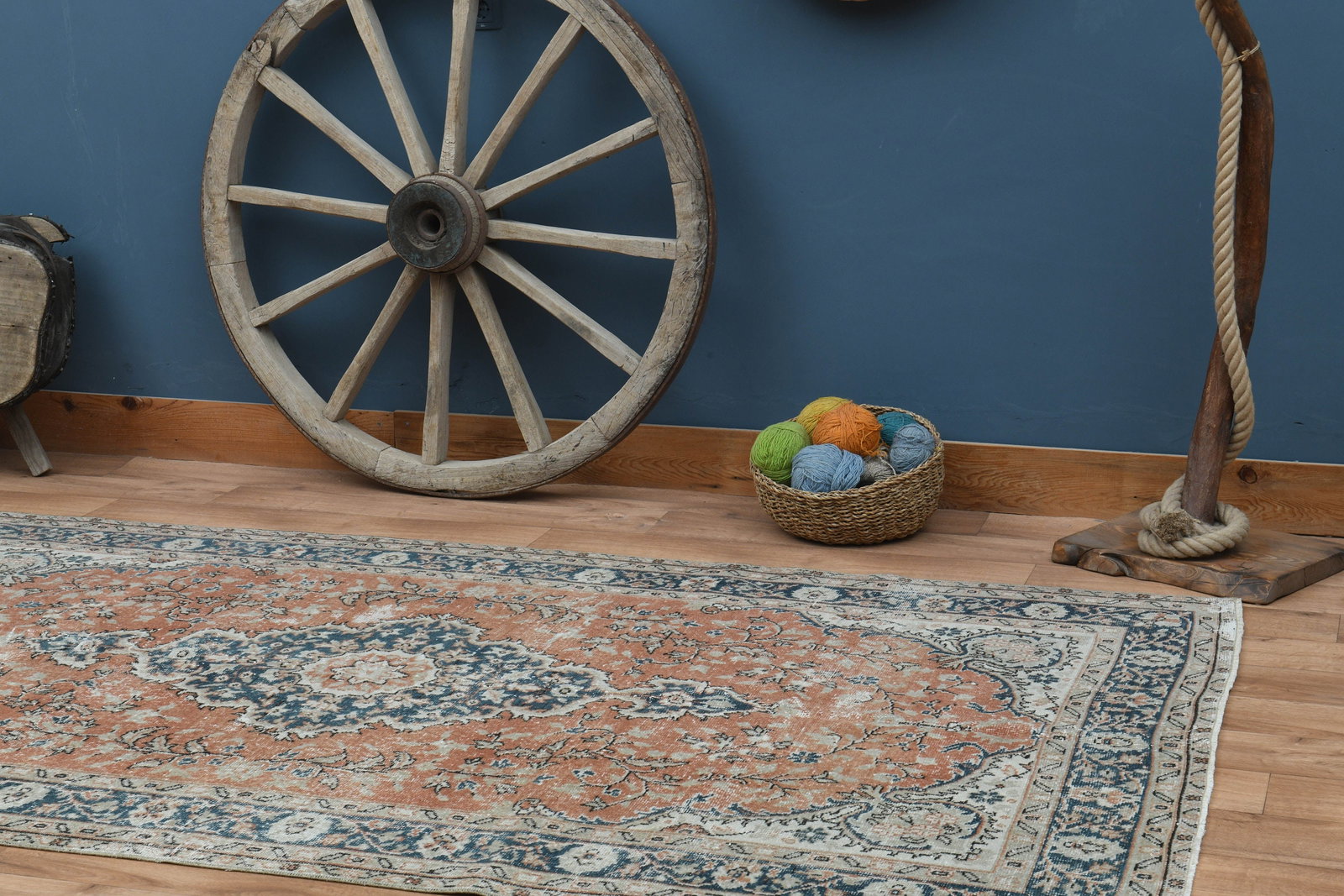 5'2x8'9 ft, ORANGE NAVY BLUE Rug - 2
