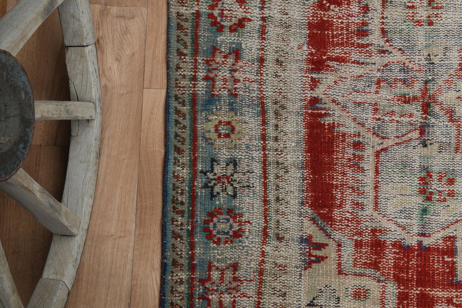 5'6x9 ft, FADED ANTIQUE RUG - 6